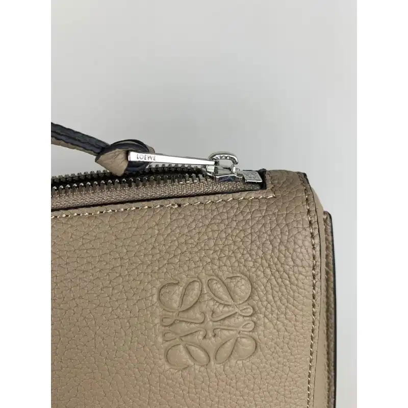 L0ew* bags 19loe0115