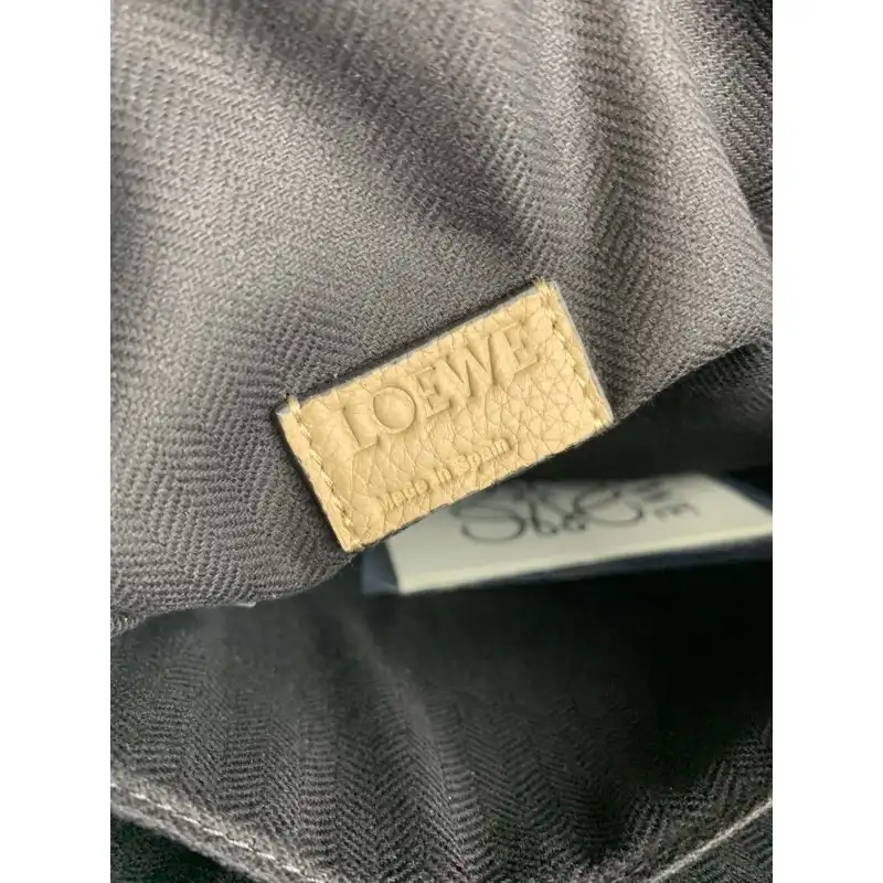 L0ew* bags 19loe0115