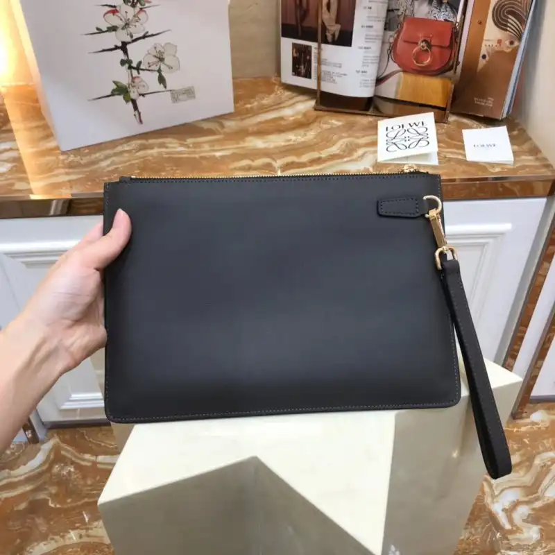 L0ew* s bag 19yan0002