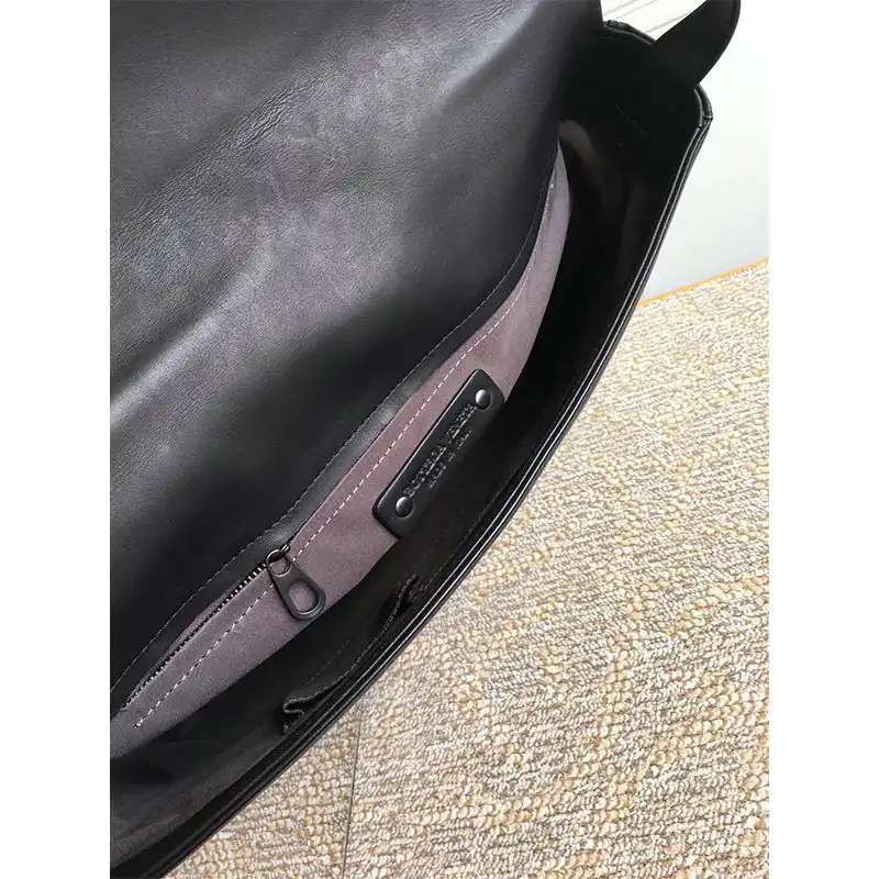 bo*te*ga Ve*ne*ta bag 2108sf0172