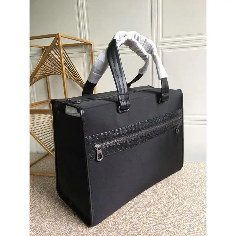 bo*te*ga Ve*ne*ta bag 2108sf0320