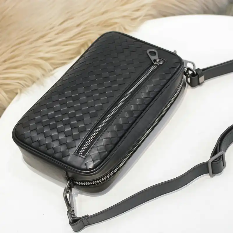 bo*te*ga Ve*ne*ta bags 2111yz0021