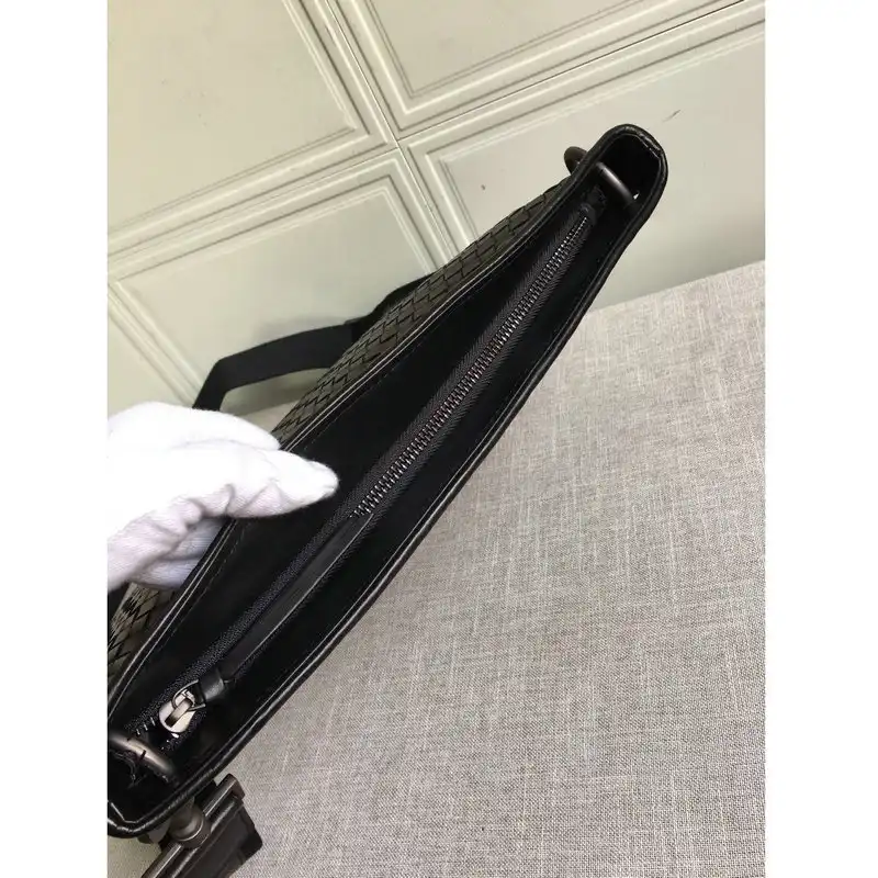 bo*te*ga Ve*ne*ta bag 2112sf0104