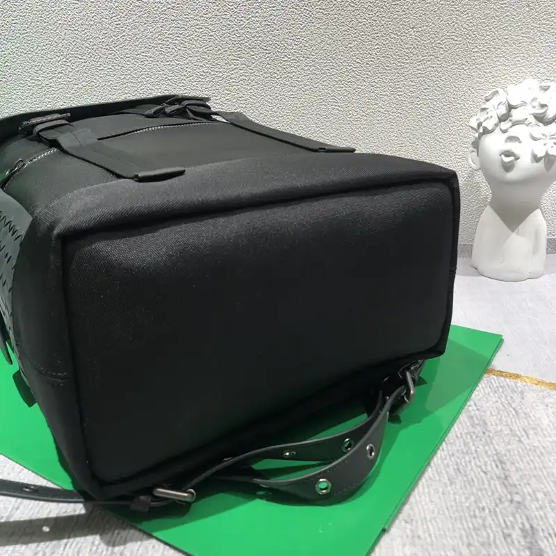 bo*te*ga Ve*ne*ta bag 2306yz0033