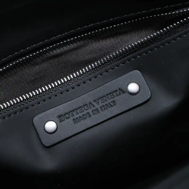 bo*te*ga Ve*ne*ta bags 2401ya0015