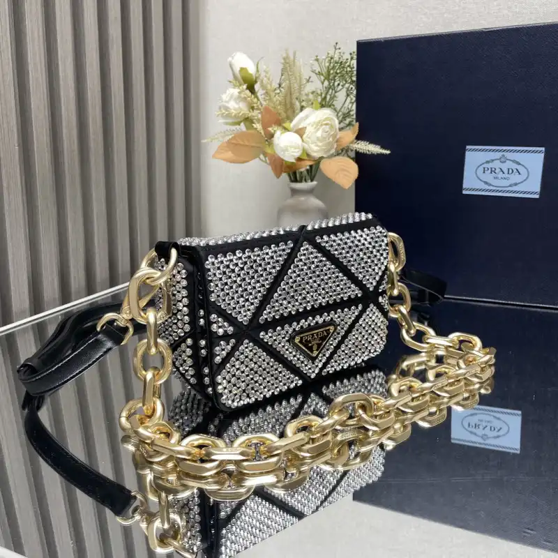 Pra*a bags 2406ya0085