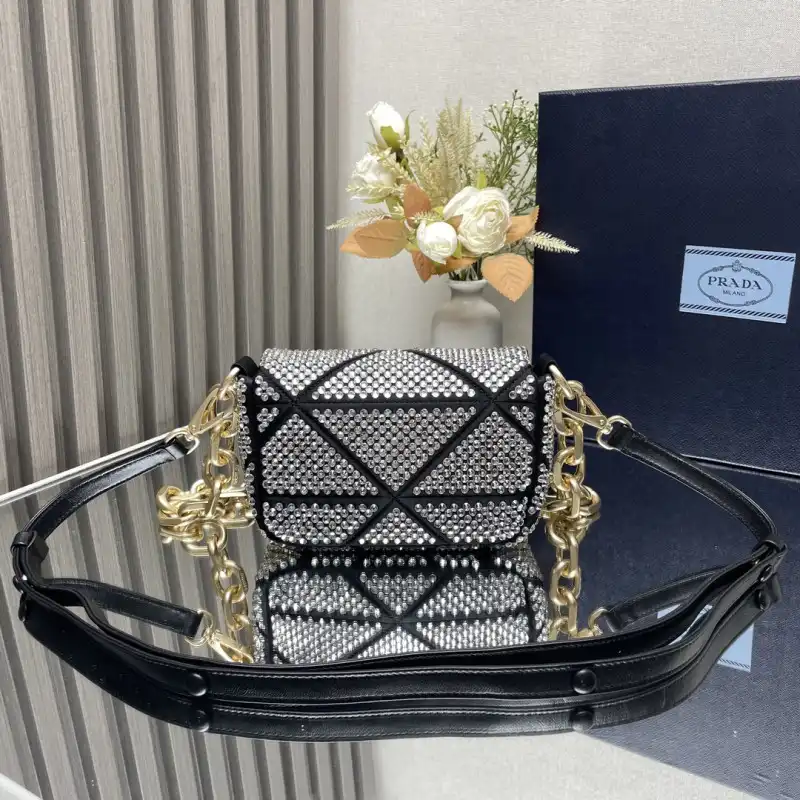 Pra*a bags 2406ya0085