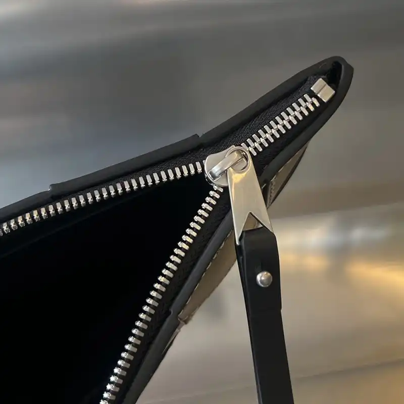 bo*te*ga Ve*ne*ta bags 2409sf0018