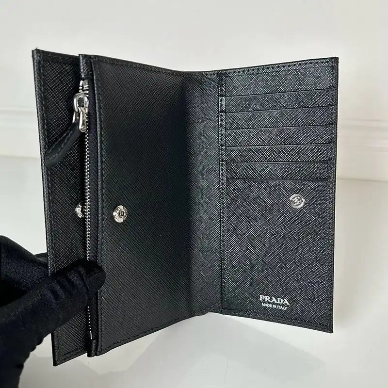 Pra*a bags 2411ya0008