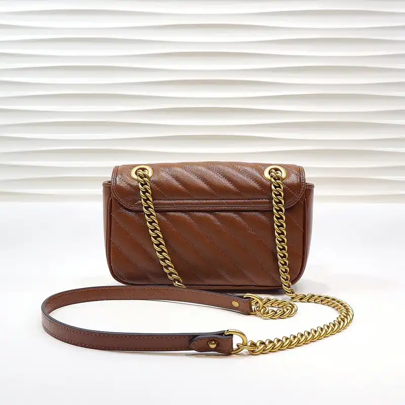 G*u*i bags 2012sh0005