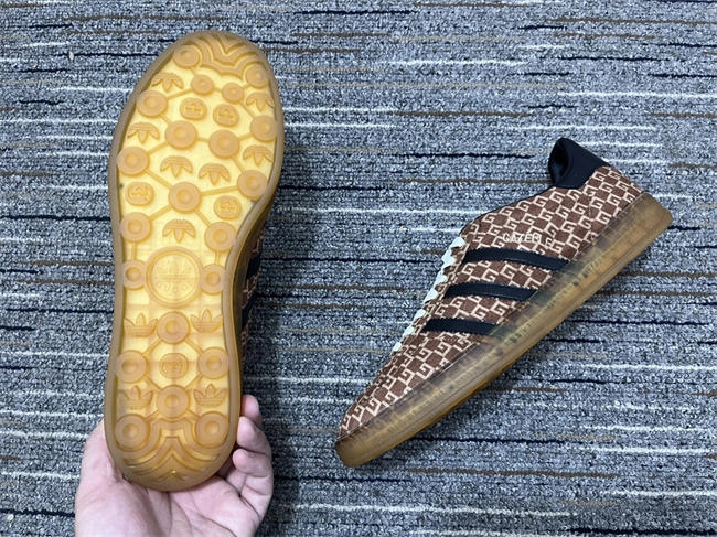 modern g*u*i x Ad*s 47